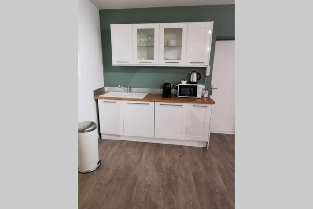 Appartement F2 Cosy Proche De L'Hyper Centre Caen Eksteriør billede