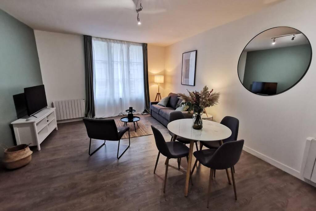 Appartement F2 Cosy Proche De L'Hyper Centre Caen Eksteriør billede